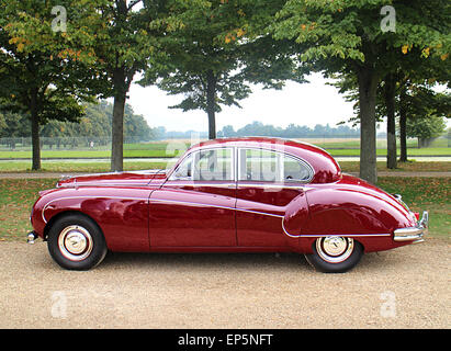 Classic Jaguar Mark 9 salon de voiture en raison de Hampton Court Palace Banque D'Images