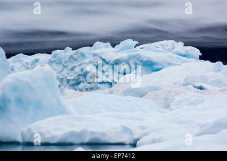 Les icebergs bleu fjord de narsusuaq au Groenland Banque D'Images