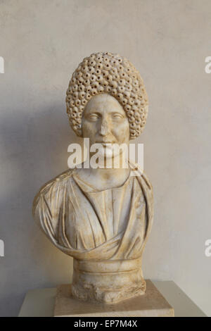 Portrait. Vieille Femme. C. 110 AD. Roman. Musée National Romain. Thermes de Dioclétien. Rome. L'Italie. Banque D'Images