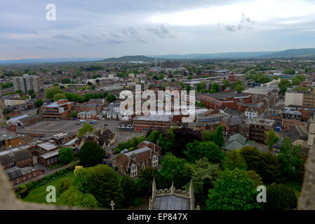 La cathédrale de Gloucester, Gloucestershire, Royaume-Uni. 14 mai, 2015. Vue générale du haut de la tour de la cathédrale de Gloucester Credit : Jules annan/Alamy Live News Banque D'Images