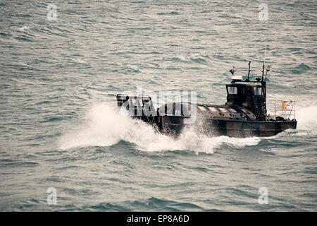 AJAXNETPHOTO. L'année 2009. En mer, le canal. LCI - En mer - appel de demandes de débarquement du navire d'assaut amphibie Mounts Bay. PHOTO:JONATHAN EASTLAND/AJAX REF:920083  36 34 A Banque D'Images