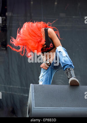 Heidi Berger de la Butcher Babies sur scène à la rébellion de 2015 Carolina. Banque D'Images