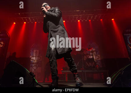 Madison, Wisconsin, USA. 12 mai, 2015. MARILYN Manson Singer il se produit avec son groupe au Orpheum Theatre de Madison, Wisconsin © Daniel DeSlover/ZUMA/Alamy Fil Live News Banque D'Images