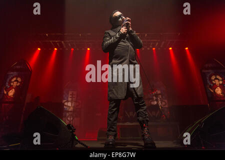 Madison, Wisconsin, USA. 12 mai, 2015. MARILYN Manson Singer il se produit avec son groupe au Orpheum Theatre de Madison, Wisconsin © Daniel DeSlover/ZUMA/Alamy Fil Live News Banque D'Images