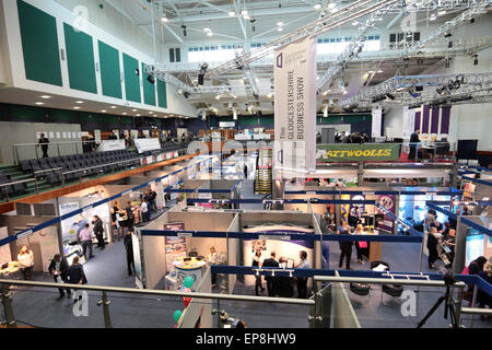 Cheltenham, Royaume-Uni. 14 mai, 2015. Première Gloucestershire Business Afficher dans le hall de l'Hippodrome de Cheltenham Centaur Banque D'Images