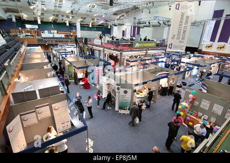 Cheltenham, Royaume-Uni. 14 mai, 2015. Première Gloucestershire Business Afficher dans le hall de l'Hippodrome de Cheltenham Centaur Banque D'Images
