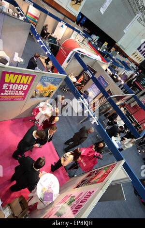 Cheltenham, Royaume-Uni. 14 mai, 2015. Première Gloucestershire Business Afficher dans le hall de l'Hippodrome de Cheltenham Centaur Banque D'Images