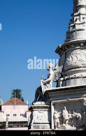 Jardim Afonso de Albuquerque - Jardins Publics à Belem avec détail des Statue Afonso de Albuquerque - Lisbonne - Portugal Banque D'Images