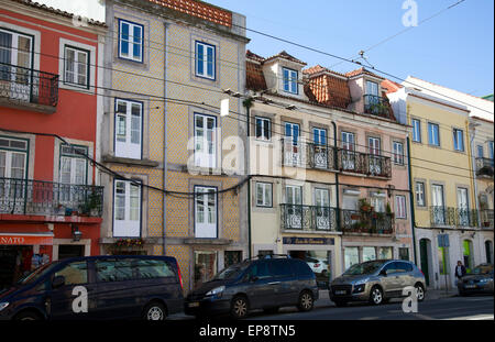 Les bâtiments sur la Rua de Belém Belém, Lisbonne - Portugal Banque D'Images