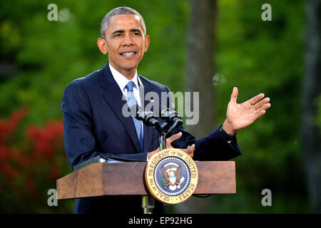 Camp David, USA. 14 mai, 2015. Le président des États-Unis Barack Obama s'adresse aux journalistes après le Conseil de coopération du Golfe et les États-Unis au sommet de Camp David, le 14 mai 2015. Obama a accueilli les dirigeants de l'Arabie saoudite, le Koweït, Bahreïn, Qatar, les Emirats arabes unis et Oman pour discuter d'un éventail de questions, y compris le terrorisme et la U.S.-Iran nuclear deal. Dpa : Crédit photo alliance/Alamy Live News Banque D'Images