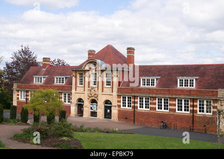 Malvern hills district council customer care center et bibliothèque, Worcestershire, Angleterre, RU Banque D'Images