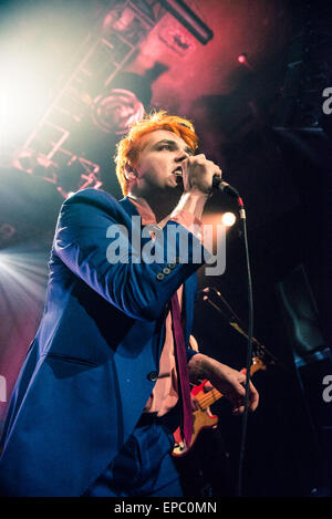 My Chemical Romance ancien chanteur Gerard Way sur sa première tournée solo effectuant au KOKO à Londres avec : Gerard Way, où : London, Royaume-Uni Quand : 10 novembre 2014 Source : WENN.com Banque D'Images