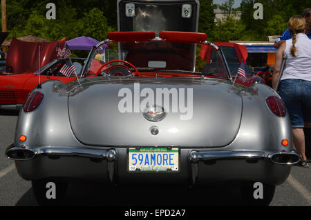 1959 Une Corvette décapotable à l'échelon local car show. Banque D'Images