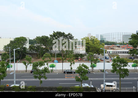 Tokyo, Japon. 15 mai, 2015. Le Stade national est vu le 15 mai 2015 après la démolition est terminée. Le Stade national a été utilisé comme le principal lieu d'exposition pour les Jeux Olympiques de Tokyo en 1964 et devrait être remplacé par une nouvelle capacité 80 000 stadium conçu par Zaha Hadid à temps pour la Coupe du Monde de Rugby 2019 et 2020 les Jeux Olympiques d'été. L'ensemble du projet devrait coûter plus de 170 milliards de yens. © Yohei Osada/AFLO/Alamy Live News Banque D'Images