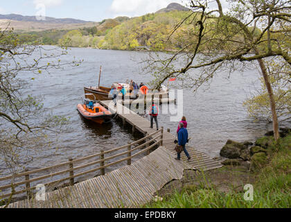 Ferry amarré à la jetée du Nord - Inchcailloch - une île sur le Loch Lomond, Ecosse, Royaume-Uni. Banque D'Images