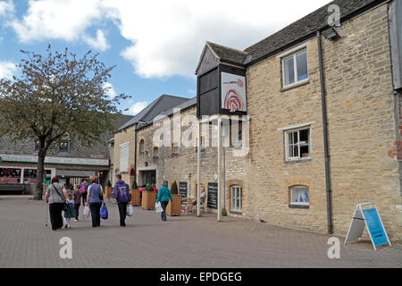 La nouvelle Brasserie Arts Centre de Cirencester, Gloucestershire, Royaume-Uni Banque D'Images