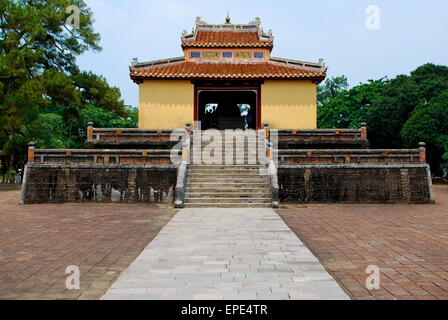 Passerelle du Temple, la Citadelle impériale, Hue, Vietnam Banque D'Images