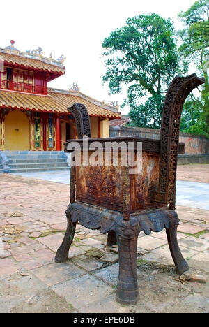 Passerelle du Temple, la Citadelle impériale, Hue, Vietnam Banque D'Images