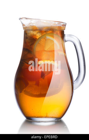Pichet de boisson glacée populaire aussi connu sous le nom de "moitié-moitié" qui est mélangé de l'égalité des parties de thé au citron avec de la limonade Banque D'Images