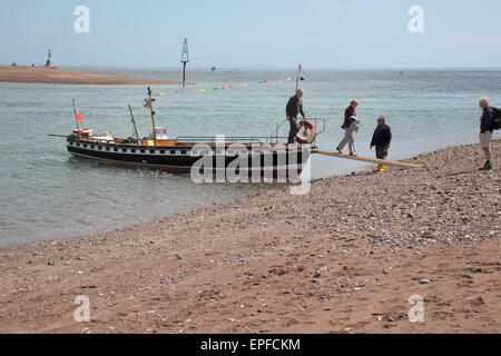 Le traversier entre shaldon teignmouth et de l'autre côté de la rivière Teign dans le sud du Devon Banque D'Images