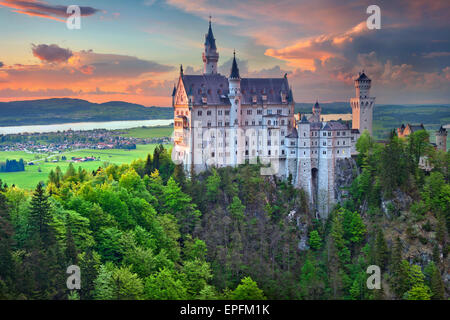 Le château de Neuschwanstein, Allemagne. Banque D'Images