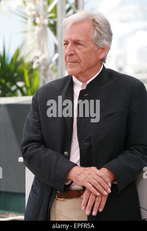 Cannes, France. 18 mai, 2015. Réalisateur Costa-Gavras, invité d'honneur de Cannes Classics au à la 68e Festival de Cannes Lundi 18 mai 2015, Cannes, France. Credit : Doreen Kennedy/Alamy Live News Banque D'Images