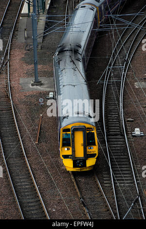 Abellio ScotRail class 158 '158727' du sud au départ d'Edinburgh Waverley Banque D'Images