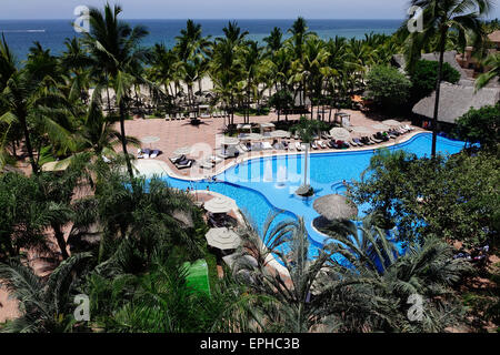 Plage et piscine, Fiesta Americana Resort, Puerto Vallarta, Mexique Banque D'Images