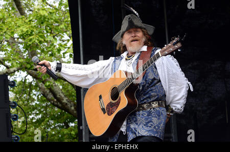 Tom Mason & Blue Dart Boucaniers Music Festival à Dartmouth Devon Uk 2015 Banque D'Images