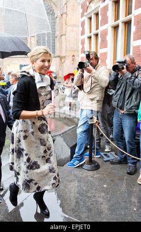 Sm La Reine Maxima assiste à la conférence inaugurale du Professeur Javier A. Couso dans le bâtiment de l'Académie de l'Université d'Utrecht à Utrecht, Pays-Bas, 18 mai 2015. Le professeur Couso pour la période 2014-2016 relatifs à la Fondation Prince Claus Président pour le développement et l'équité PRE/Albert Nieboer/Pays-Bas OUT - AUCUN FIL SERVICE - Banque D'Images