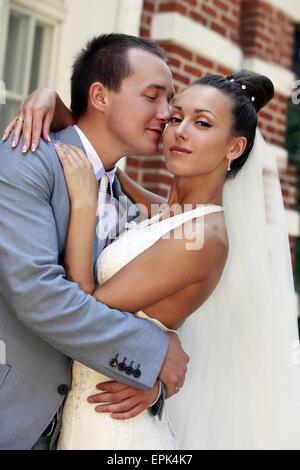 Belle la mariée et le marié Banque D'Images