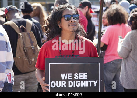 Union Square devient un point de rencontre pour les gens expriment diverses préoccupations sociales et politiques, y compris les immigrantes et les travailleurs Banque D'Images