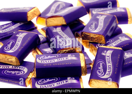 Lait Cadbury Chocolats Miniatures Banque D'Images