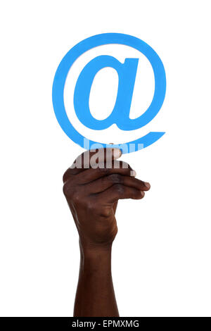 Main tenant @ lors de l'inscription de l'ordinateur E-Mail isolé sur fond blanc Banque D'Images