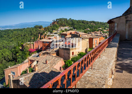 Village de Roussillon en Vaucluse - Provence (France), de l'Europe Banque D'Images