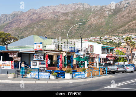 Restaurants en front de mer, Gordon's Bay, District d'Helderberg, péninsule du Cap, Province de Western Cape, Afrique du Sud Banque D'Images