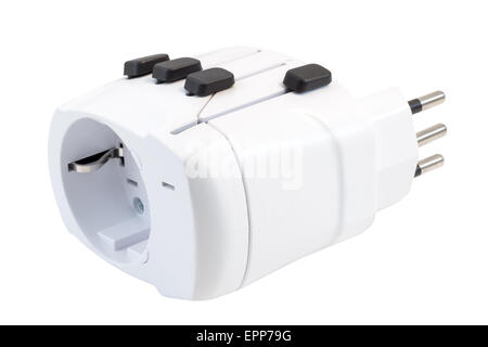 Close-up d'un adaptateur de voyage universel, isolé sur fond blanc Banque D'Images