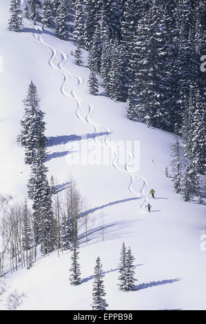 L'homme et de la femme de ski au Canyons, Park City, Utah Banque D'Images