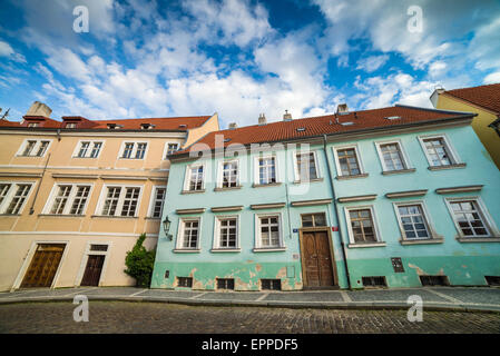 Maisons Renaissance, colorés, Pohorelec le long du chemin du château de Prague. République tchèque Banque D'Images