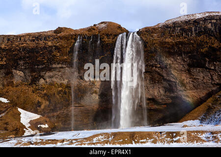 Cascade de Seljalandsfoss en Islande en hiver Banque D'Images