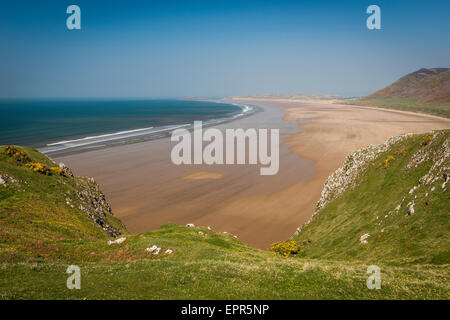 La plage de Rhossili Bay Vue de la falaise sur la péninsule de Gower, Nouvelle-Galles du Sud Banque D'Images