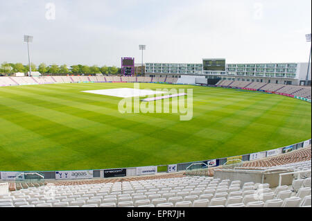 Un bol vide Ageas cricket ground. L'Ageas Bowl, autrefois connu sous le nom de Rose Bowl est le foyer de l'équipe de cricket de Hampshire. Banque D'Images