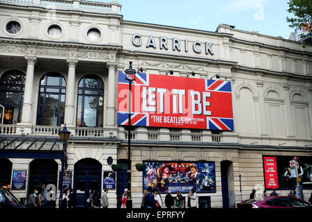 Le Garrick Theatre de Londres, Angleterre montrant tribute show qu'il soit. Banque D'Images