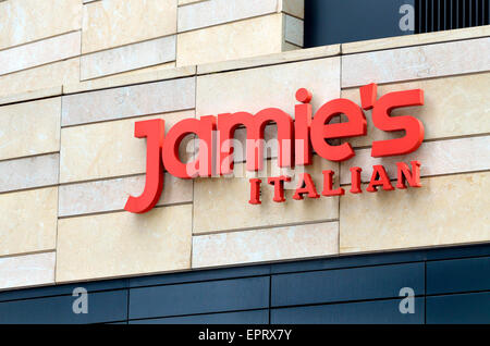 Londres, Angleterre, Royaume-Uni. Jamie's Italian Restaurant (Jamie Oliver) dans la région de Canary Wharf Banque D'Images