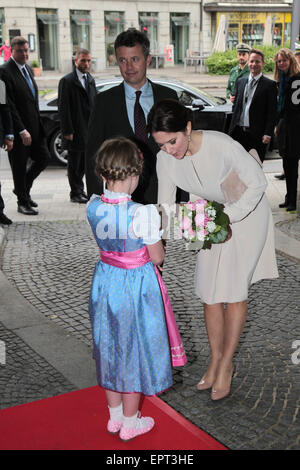 Munich, Allemagne. 21 mai, 2015. Le Danish Crown Prince Frederik et Mary, deux visites, Munich, Allemagne le 21 mai 2015. Dpa : Crédit photo alliance/Alamy Live News Banque D'Images