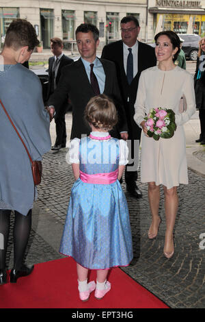 Munich, Allemagne. 21 mai, 2015. Le Danish Crown Prince Frederik et Mary, deux visites, Munich, Allemagne le 21 mai 2015. Dpa : Crédit photo alliance/Alamy Live News Banque D'Images