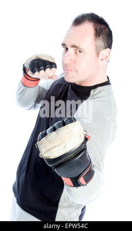 Caucasian boxer 40 ans isolé sur fond blanc Banque D'Images