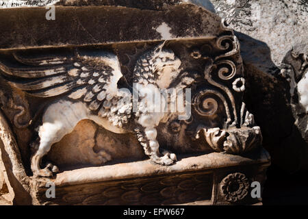 Griffin sculpté dans la pierre Banque D'Images