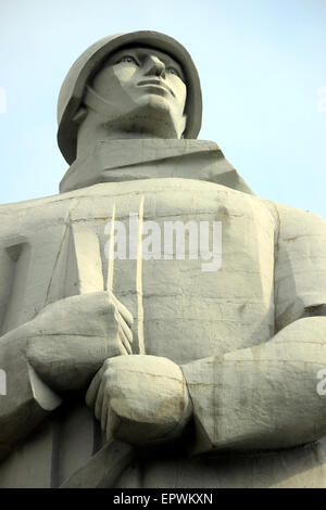 Aliocha Monument aux défenseurs de l'Arctique soviétique pendant la Grande guerre patriotique, Mourmansk, Russie Banque D'Images