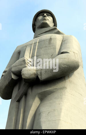 Aliocha Monument aux défenseurs de l'Arctique soviétique pendant la Grande guerre patriotique, Mourmansk, Russie Banque D'Images